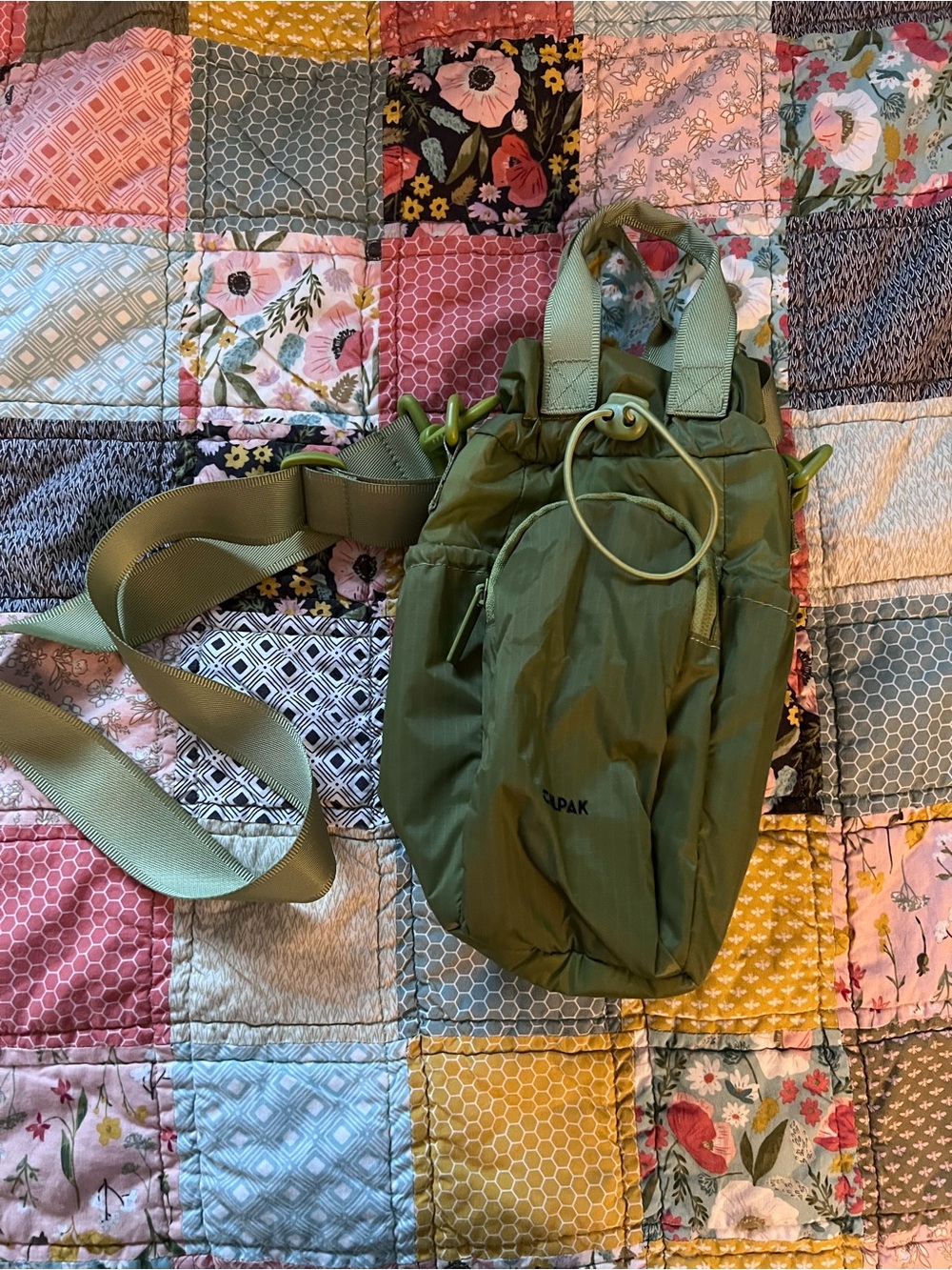 Calpak Green Crossbody Water Bottle Holder Bag